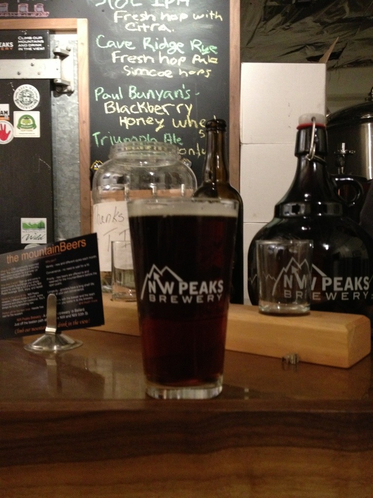 NW Peaks Brewery - Redoubt Red NW Peaks Brewery - Redoubt Red